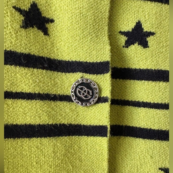 Elise boutique size M, lemon lime green short fitted long sleeve, stripes stars - Picture 5 of 6